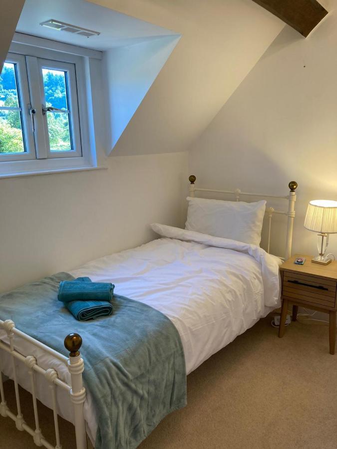 Honeysuckle Cottage Херефорд Экстерьер фото